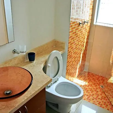 Apartamento Moderno, Frente Al Mar En Bocagrande *